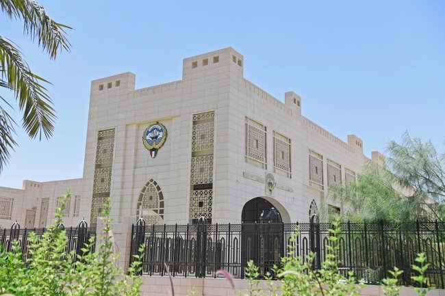 «الخارجية»: الاستهداف الإيراني للكويت عدوان سافر وانتهاك صارخ لسيادتنا