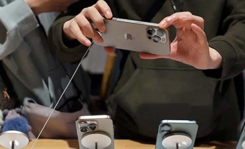 2026 عام الانكماش الأكبر لسوق الهواتف الذكية