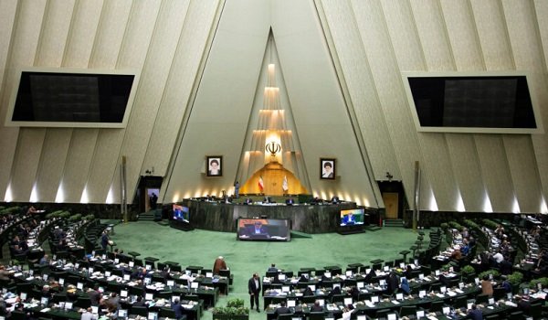 إيران.. مقترح برلماني للانسحاب من معاهدة حظر الانتشار النووي