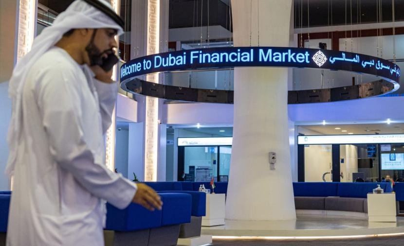 اﻹمارات تعلق التداول في بورصتي أبوظبي ودبي ليومين