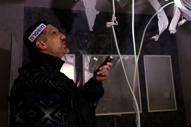 جيش الاحتلال يؤكد تعرض مدينة ديمونا حيث المفاعل النووي.. لضربة إيرانية