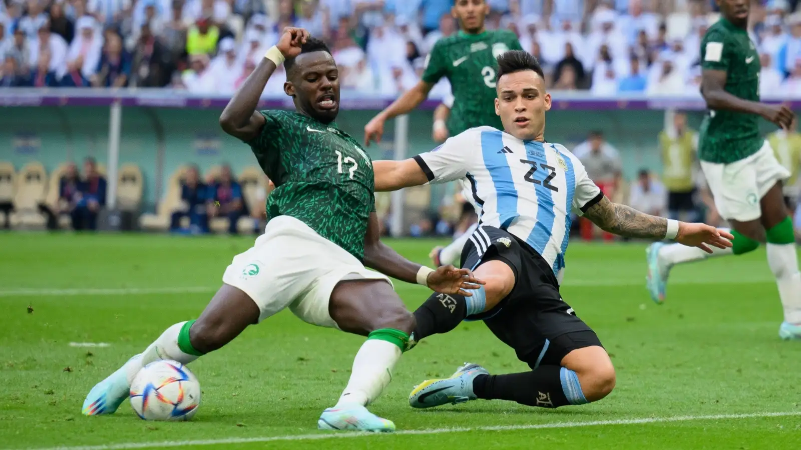 وكيل حسان تمبكتي يعلن مقاضاة بعض المغردين بعد اتهامات ضد اللاعب