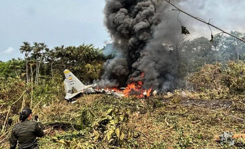 تحطم طائرة عسكرية بكولومبيا تودي بحياة أكثر من 66 شخصا