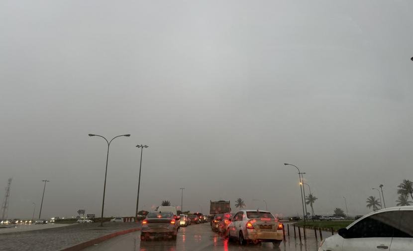 "الأرصاد" تكشف عن توقعات أمطار غدٍ الأحد في 8 محافظات