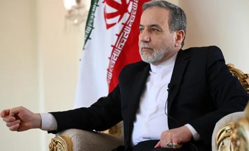 هل اغتيال لاريجاني يهدد بقاء النظام في طهران؟.. وزير الخارجية الإيراني يجيب