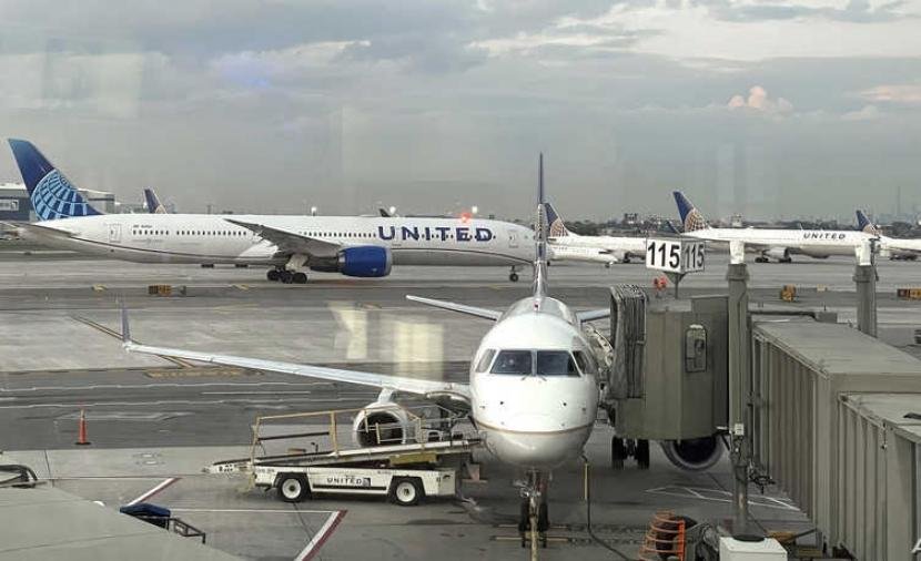 شركات طيران تلغي  المزيد من الرحلات مع احتدام الحرب بالشرق الأوسط