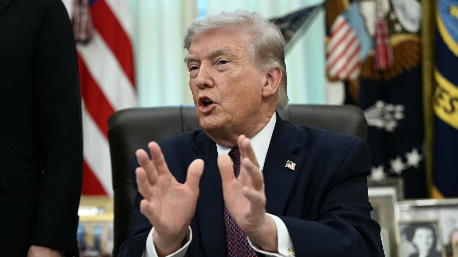 ترمب يعلن انسحابًا أمريكيًا من إيران خلال أسابيع