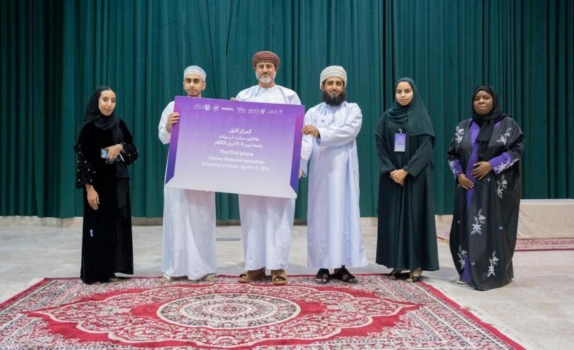 مشاريع نوعيّة تعزز منظومة الابتكار في هاكاثون "ستارت أب ويكند" بجامعة نزوى