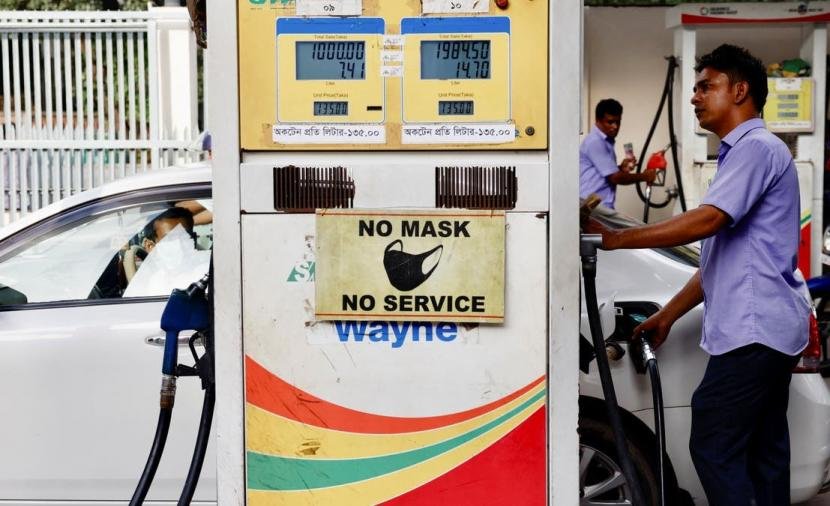 بنجلاديش تقلص ساعات العمل لتوفير الطاقة في ظل أزمة الشرق الأوسط