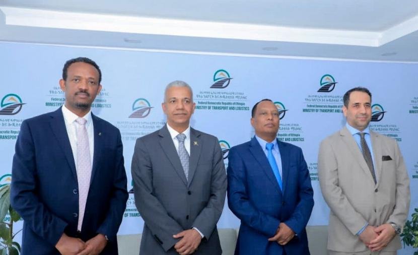 "مطارات عُمان" تبحث في إثيوبيا تعزيز التعاون بقطاع الطيران