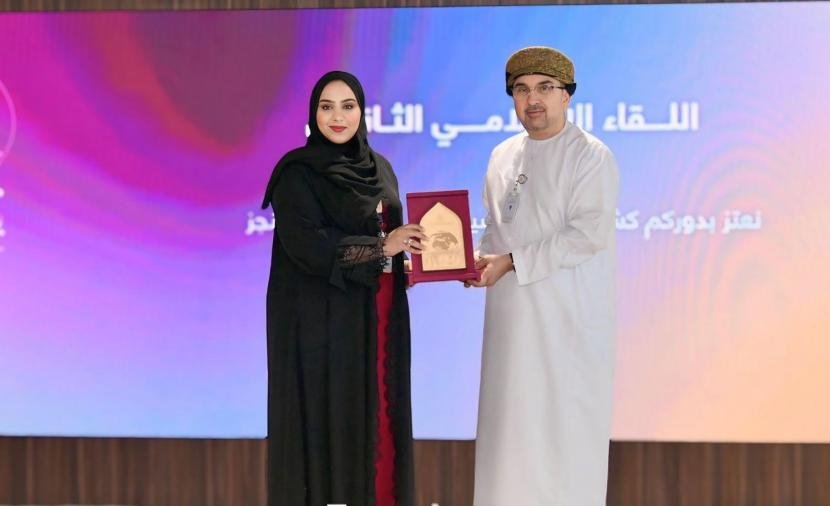 11984 مستفيدا من خدمات الأكاديمية السلطانية للإدارة.. والتركيز على "الذكاء الاصطناعي" و"التفاوض الدولي" بالبرامج المستقبلية