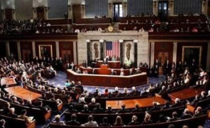 "الشيوخ الأمريكي" يُسقط مشروع قرار لوقف الحرب على إيران