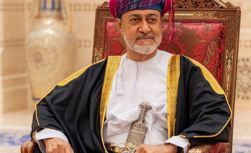 جلالة السلطان والرئيس الفرنسي يؤكدان مواصلة جهود معالجة جذور الصراع بالمنطقة