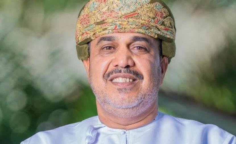 من كمثل أحمد المحروقي؟!