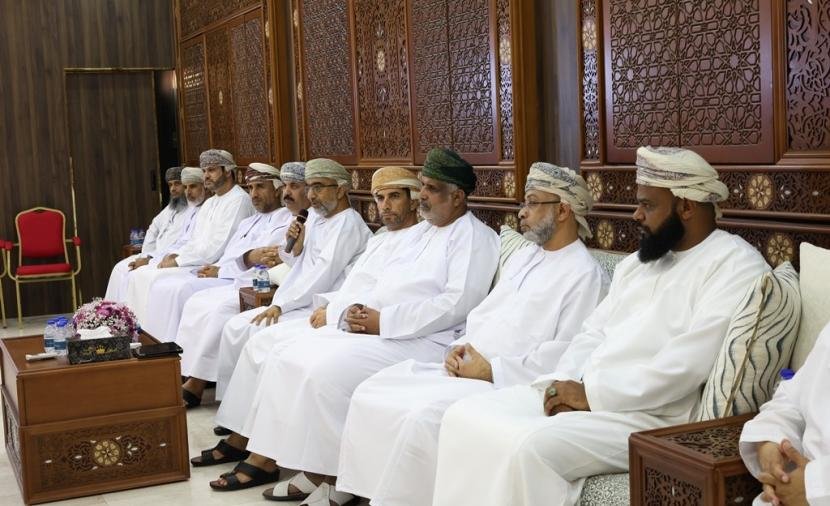 مناقشة توسيع نطاق المسؤولية الاجتماعية لدعم المبادرات السكنية والتنموية بجنوب الشرقية