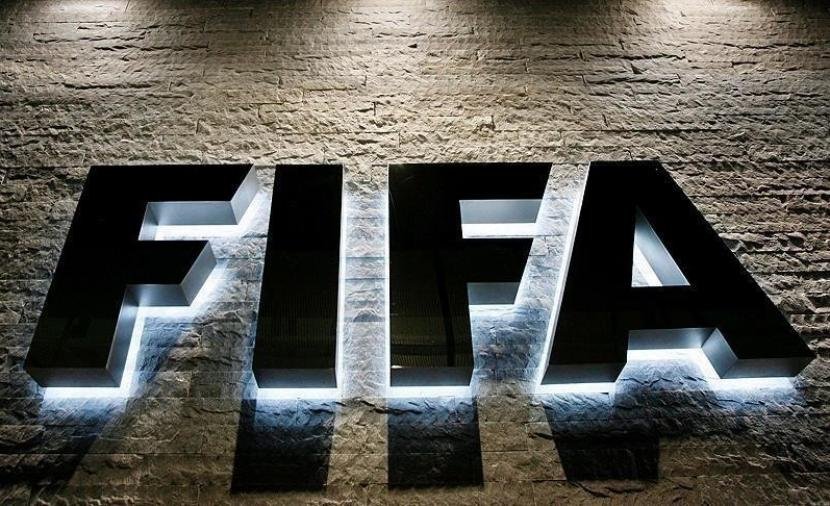 فيفا تحت عاصفة قرارات مثيرة.. غضب أوروبي بسبب بالوغون، ونيمار يطوي صفحة البرازيل، وحسام حسن خارج دائرة العقوبات