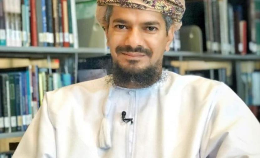 صوت الحق صمام أمان الأمة: أبعاد الهجوم على سماحة الشيخ أحمد الخليلي
