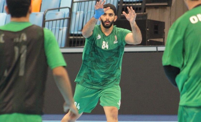 "أحمر الشباب" في مهمة العبور.. المنتخب يواجه الصين في تحدي بآسيوية اليد