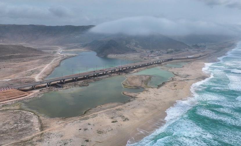 رسميًا.. افتتاح طريق وجسر المغسيل بظفار
