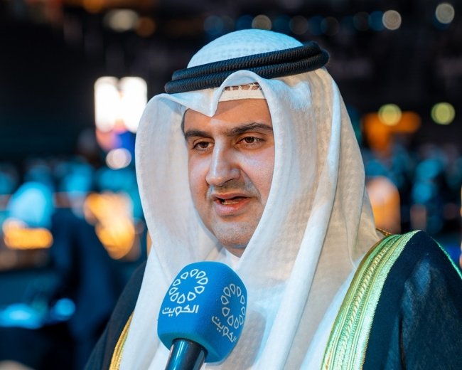 وزير العدل يُصدر قراراً بتشكيل لجنة اختيار المتقدمين لوظيفة باحث قانوني مبتدئ