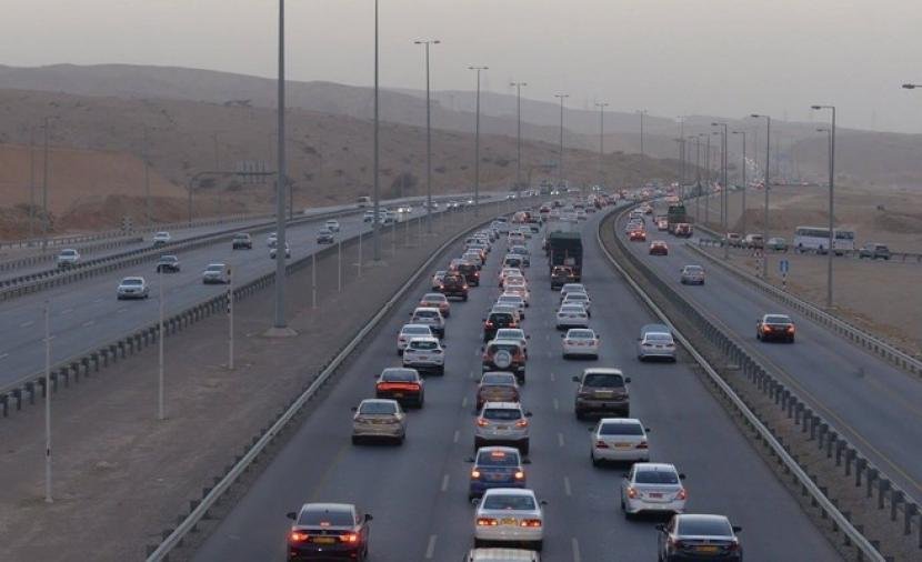 1.89 مليون مركبة في شوارع السلطنة بنهاية يونيو