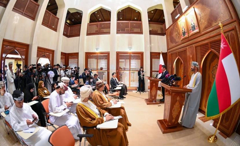 أمن الملاحة وإيران والشراكة الثنائية.. التفاصيل الكاملة للمؤتمر الصحفي لوزيري خارجية عُمان واليابان