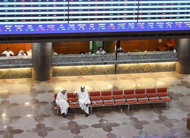 تراجع جماعي لمؤشرات البورصة.. و«الرئيسي 50» ينخفض 7.61%