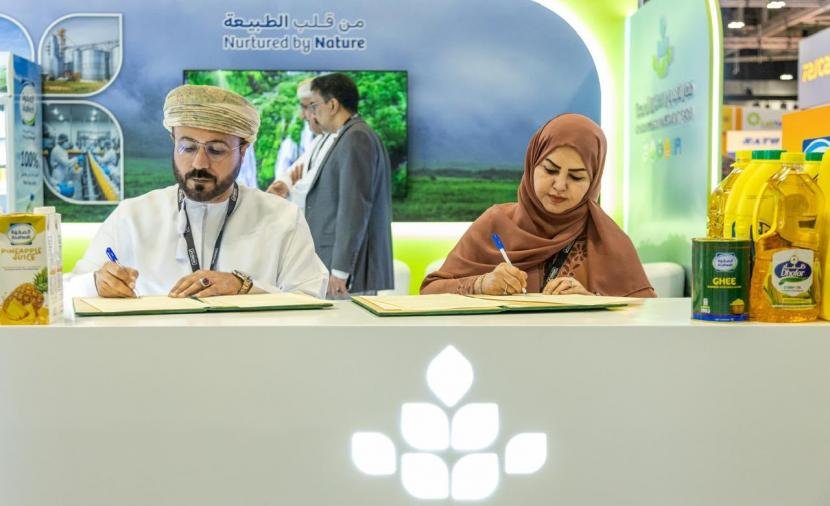 "بنك الطعام" يوقع اتفاقية تعاون مع "ظفار للأغذية" لدعم الأسر المستفيدة
