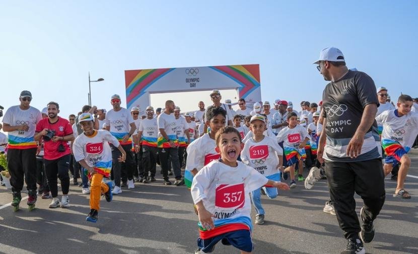 800 مشارك في فعاليات "اليوم الأولمبي 2026" بـ"ذا فيليج"