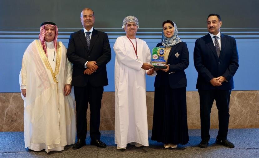 إنجاز إقليمي لافت.. "الرؤية" تحصد جائزة المسؤولية المجتمعية للشركات في الدول العربية