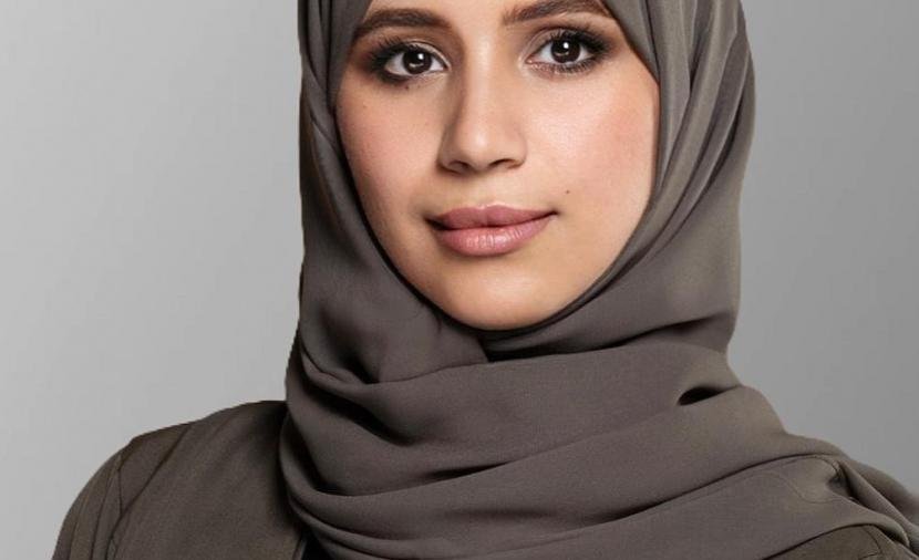 رقية الزعابي.. مصوّرة عُمانية توثّق رياضات الفروسية محليا ودوليا