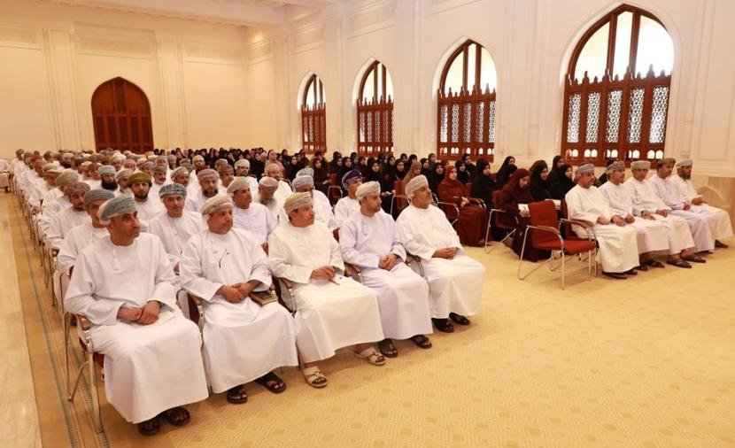 "تعليمية الداخلية" تناقش تطوير الأداء المدرسي مع مديري المدارس